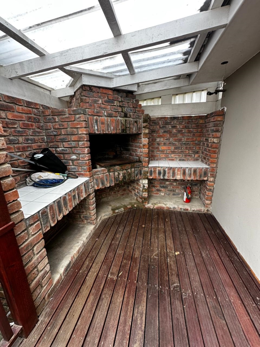 3 Bedroom Property for Sale in Chiselhurst Eastern Cape